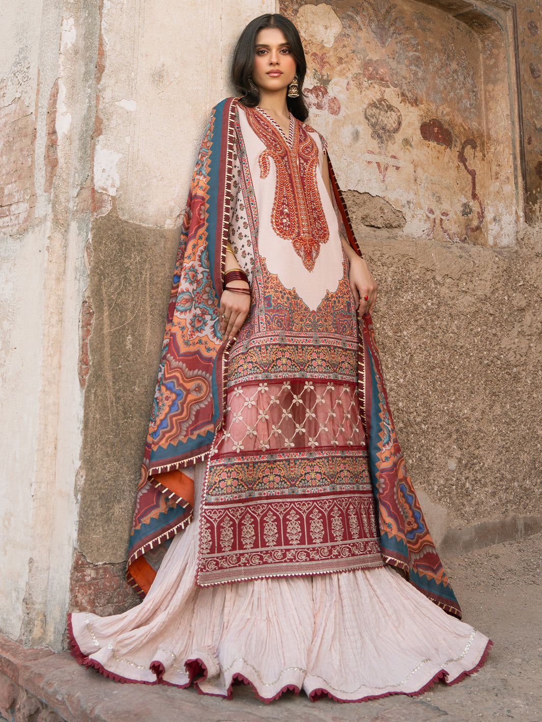 Bin Ilyas | Naqsh Naaz Luxury Lawn 25 | 2083 - A - Official BIN stockist in UK - Sakeena London