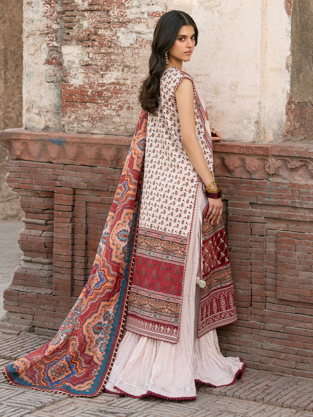 Bin Ilyas | Naqsh Naaz Luxury Lawn 25 | 2083 - A - Official BIN stockist in UK - Sakeena London
