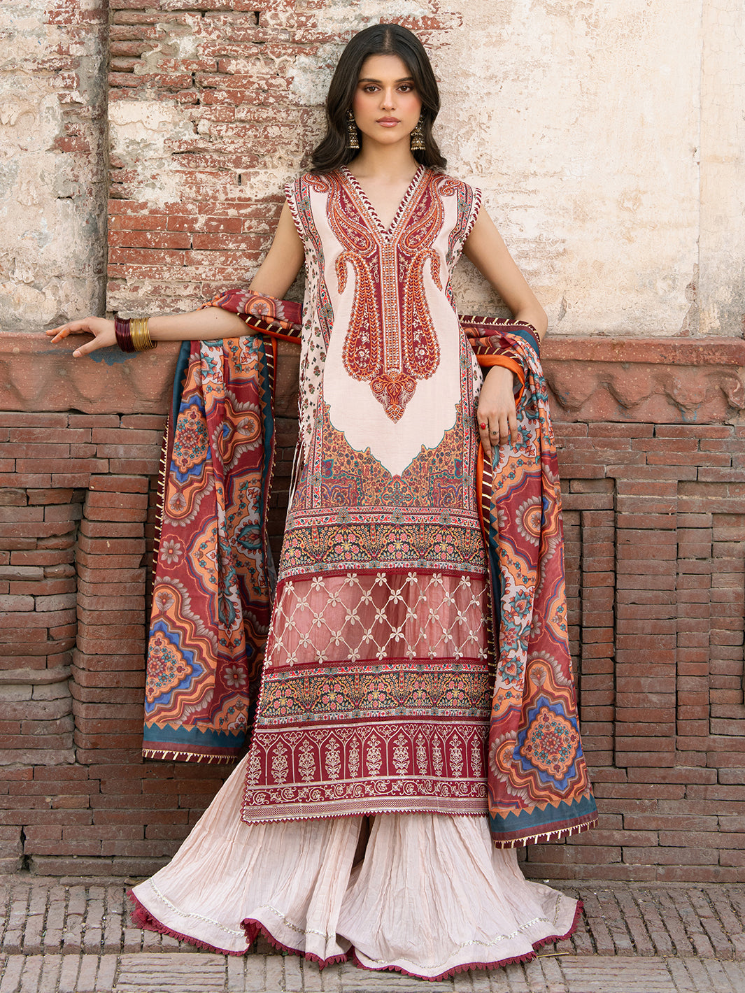 Bin Ilyas | Naqsh Naaz Luxury Lawn 25 | 2083 - A - Official BIN stockist in UK - Sakeena London