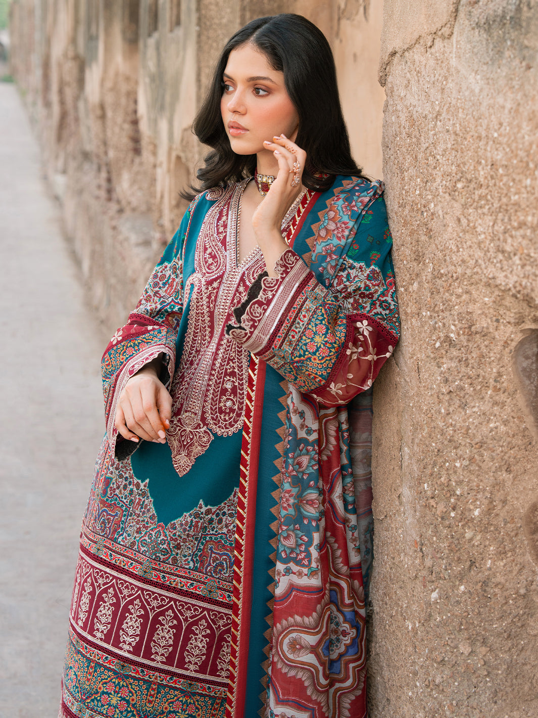 Bin Ilyas | Naqsh Naaz Luxury Lawn 25 | 2083 - B - Official Bin Ilyas stockist in UK - Sakeena London