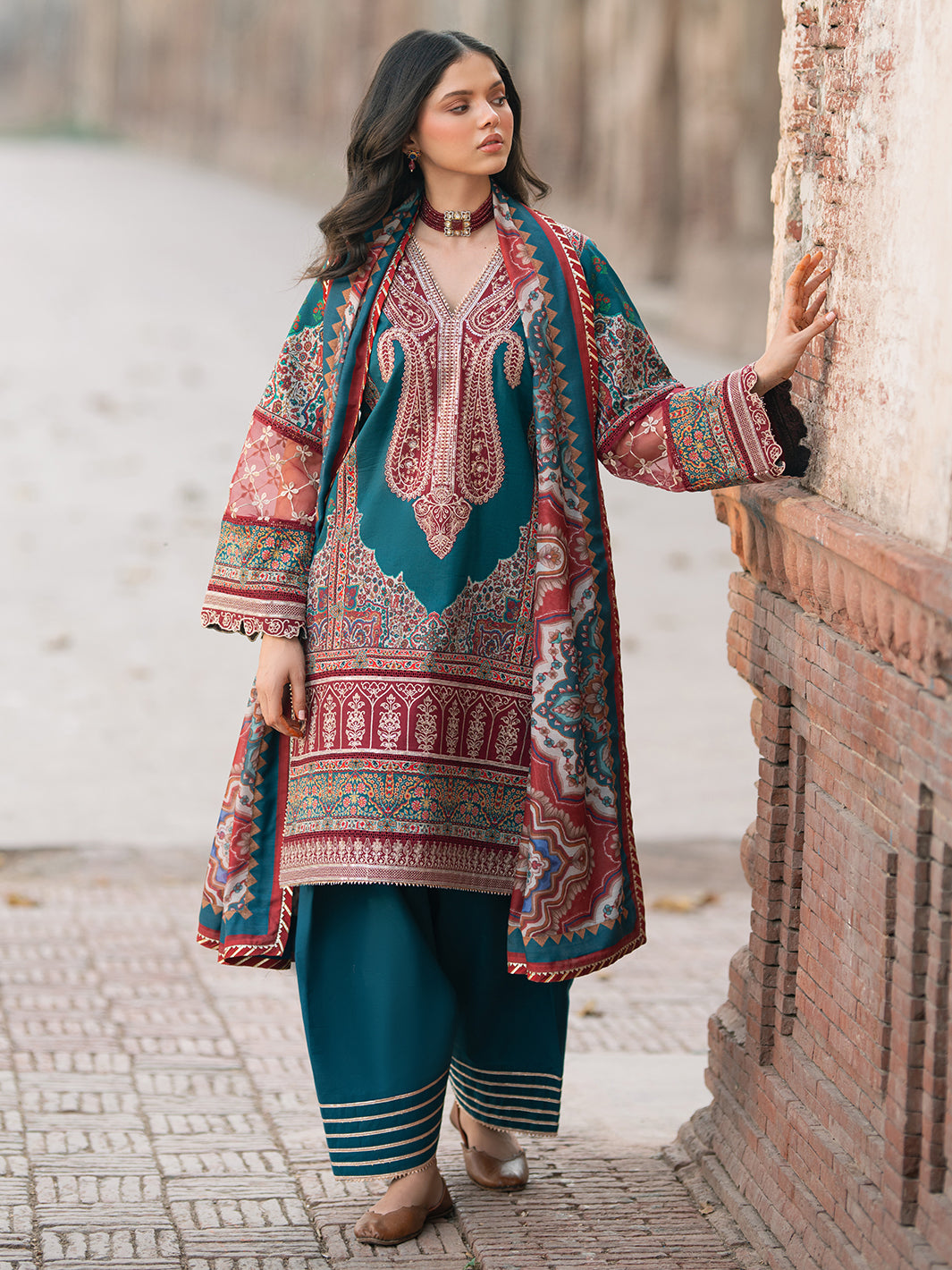 Bin Ilyas | Naqsh Naaz Luxury Lawn 25 | 2083 - B - Official Bin Ilyas stockist in UK - Sakeena London