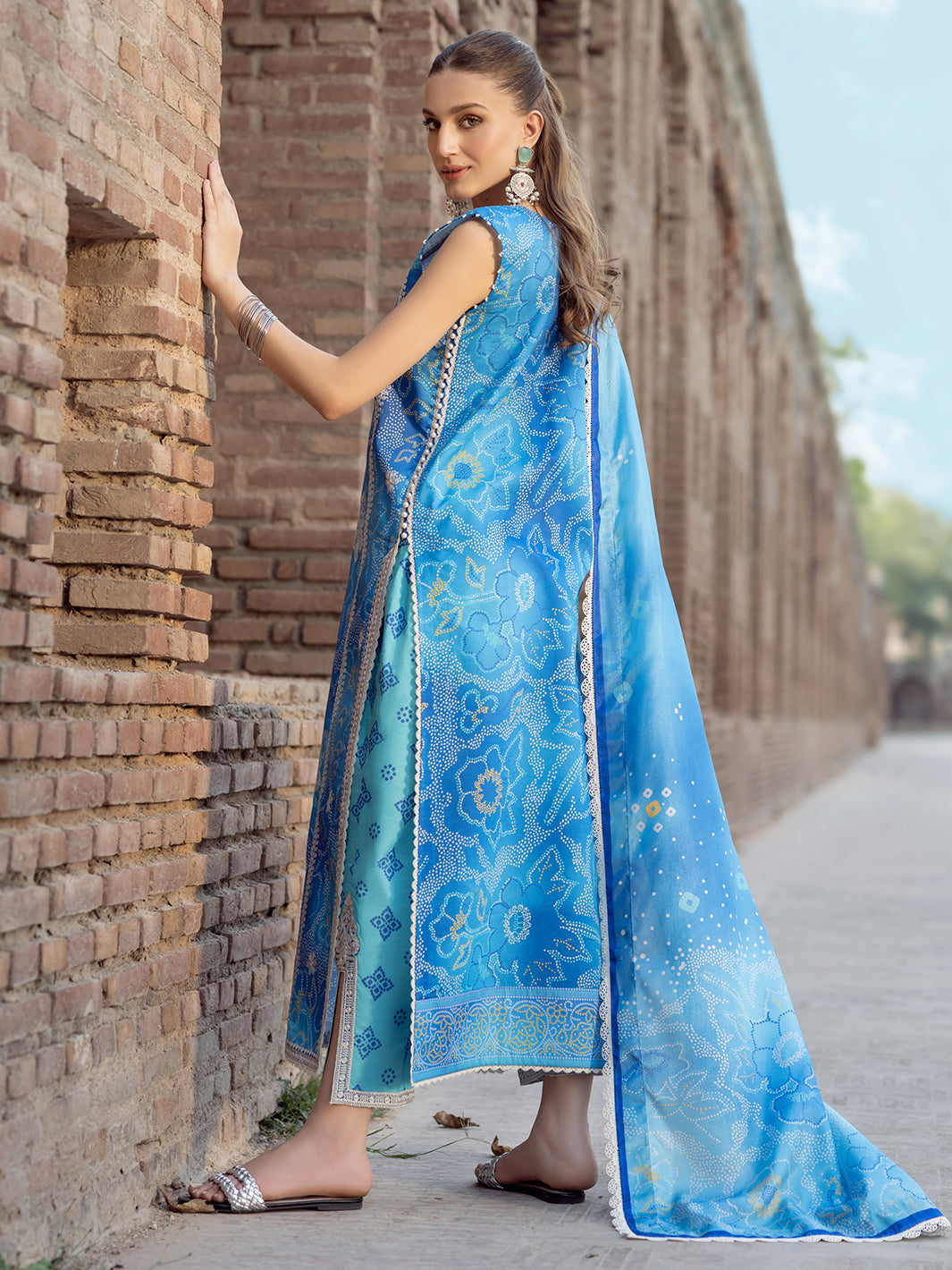 Bin Ilyas | Naqsh Naaz Luxury Lawn 25 | 2084 - B - Official Bin Ilyas stockist in UK - Sakeena London