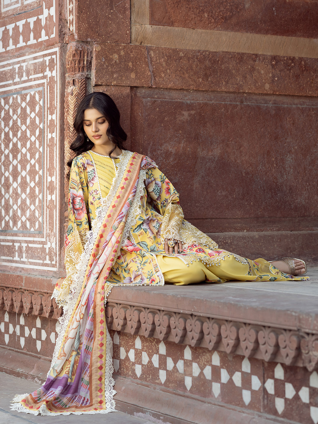 Bin Ilyas | Naqsh Naaz Luxury Lawn 25 | 2085 - A - Official Bin Ilyas stockist in UK - Sakeena London