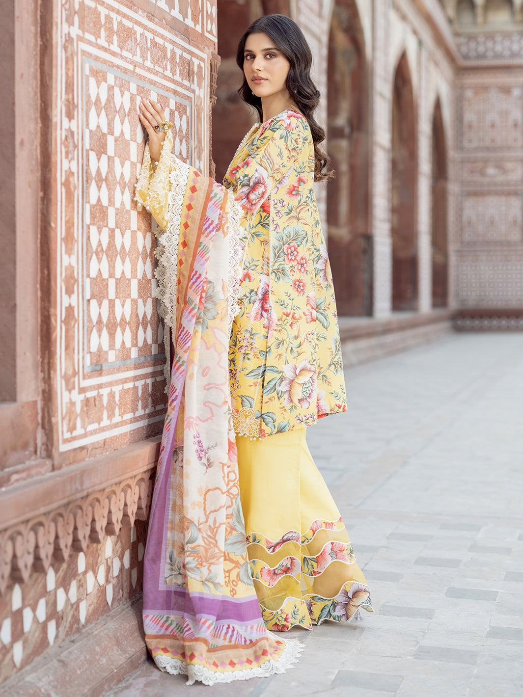 Bin Ilyas | Naqsh Naaz Luxury Lawn 25 | 2085 - A - Official Bin Ilyas stockist in UK - Sakeena London