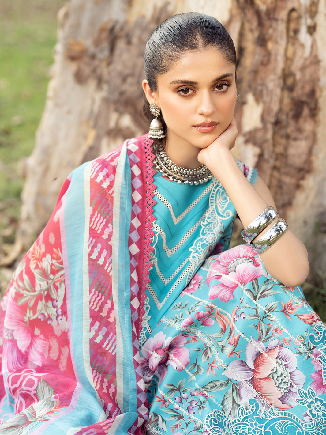 Bin Ilyas | Naqsh Naaz Luxury Lawn 25 | 2085 - B - Official Bin Ilyas stockist in UK - Sakeena London