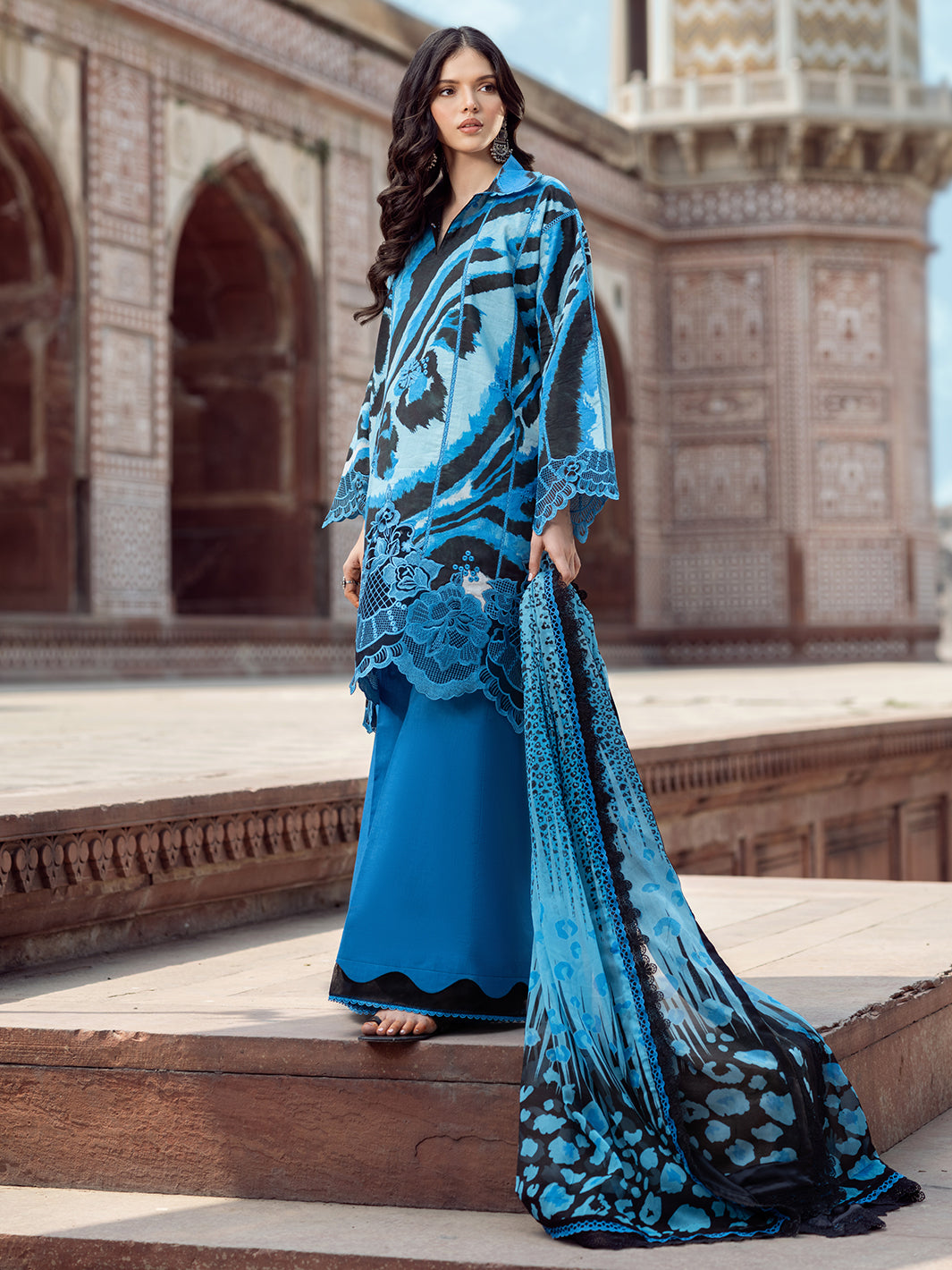 Bin Ilyas | Naqsh Naaz Luxury Lawn 25 | 2086 - D - Official Bin Ilyas stockist in UK - Sakeena London
