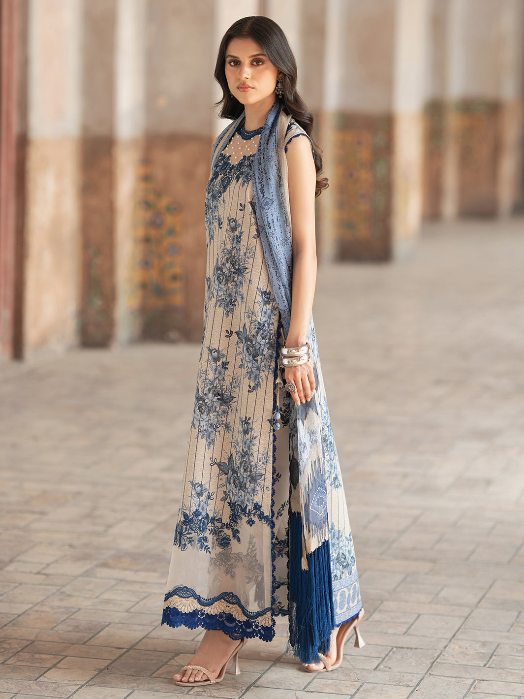 Bin Ilyas | Naqsh Naaz Luxury Lawn 25 | 2087 - A - Official Bin Ilyas stockist in UK - Sakeena London