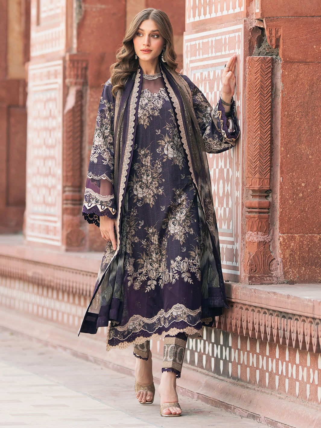 Bin Ilyas | Naqsh Naaz Luxury Lawn 25 | 2087 - B - Official Bin Ilyas stockist in UK - Sakeena London