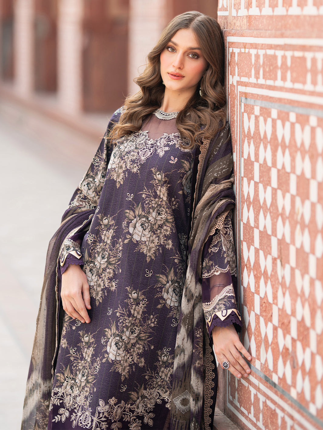 Bin Ilyas | Naqsh Naaz Luxury Lawn 25 | 2087 - B - Official Bin Ilyas stockist in UK - Sakeena London