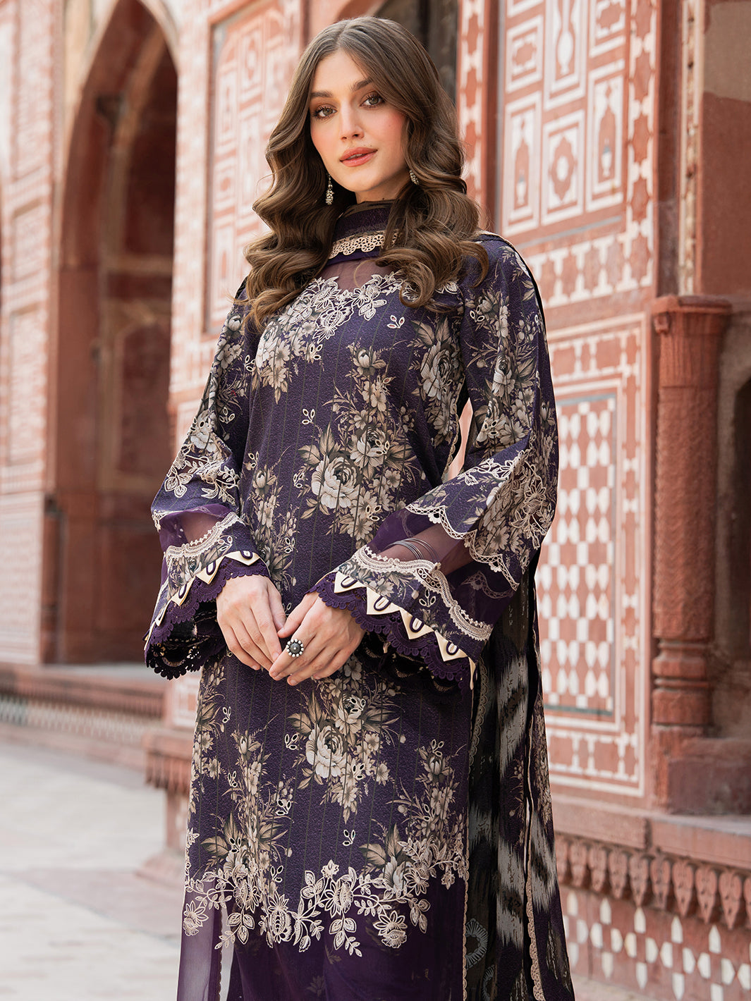 Bin Ilyas | Naqsh Naaz Luxury Lawn 25 | 2087 - B - Official Bin Ilyas stockist in UK - Sakeena London