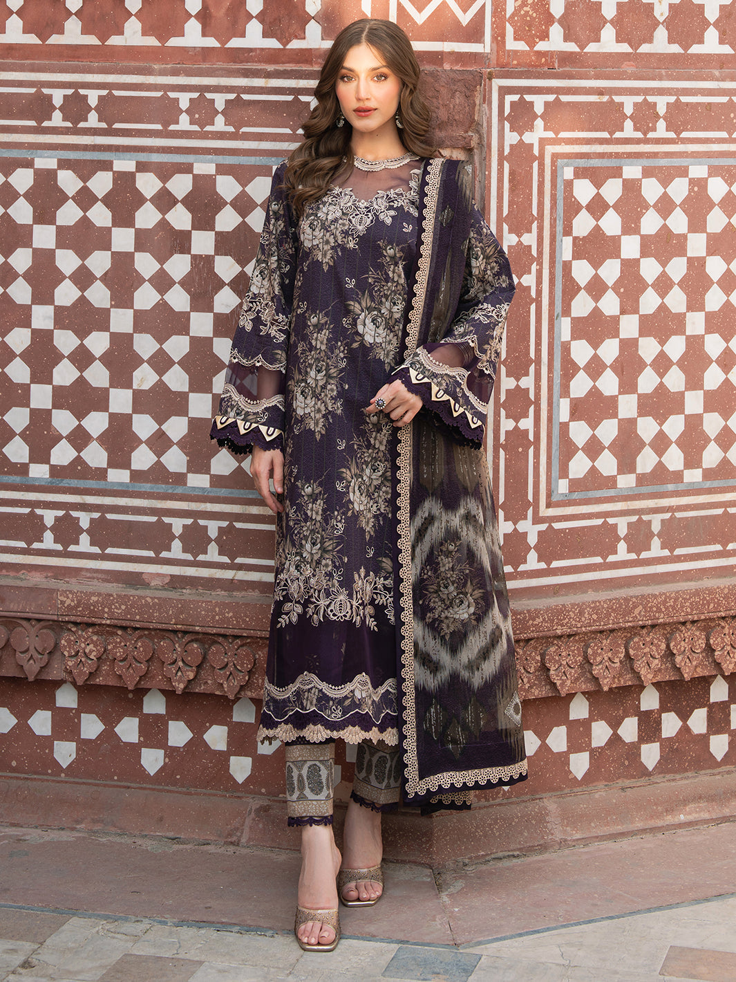 Bin Ilyas | Naqsh Naaz Luxury Lawn 25 | 2087 - B - Official Bin Ilyas stockist in UK - Sakeena London