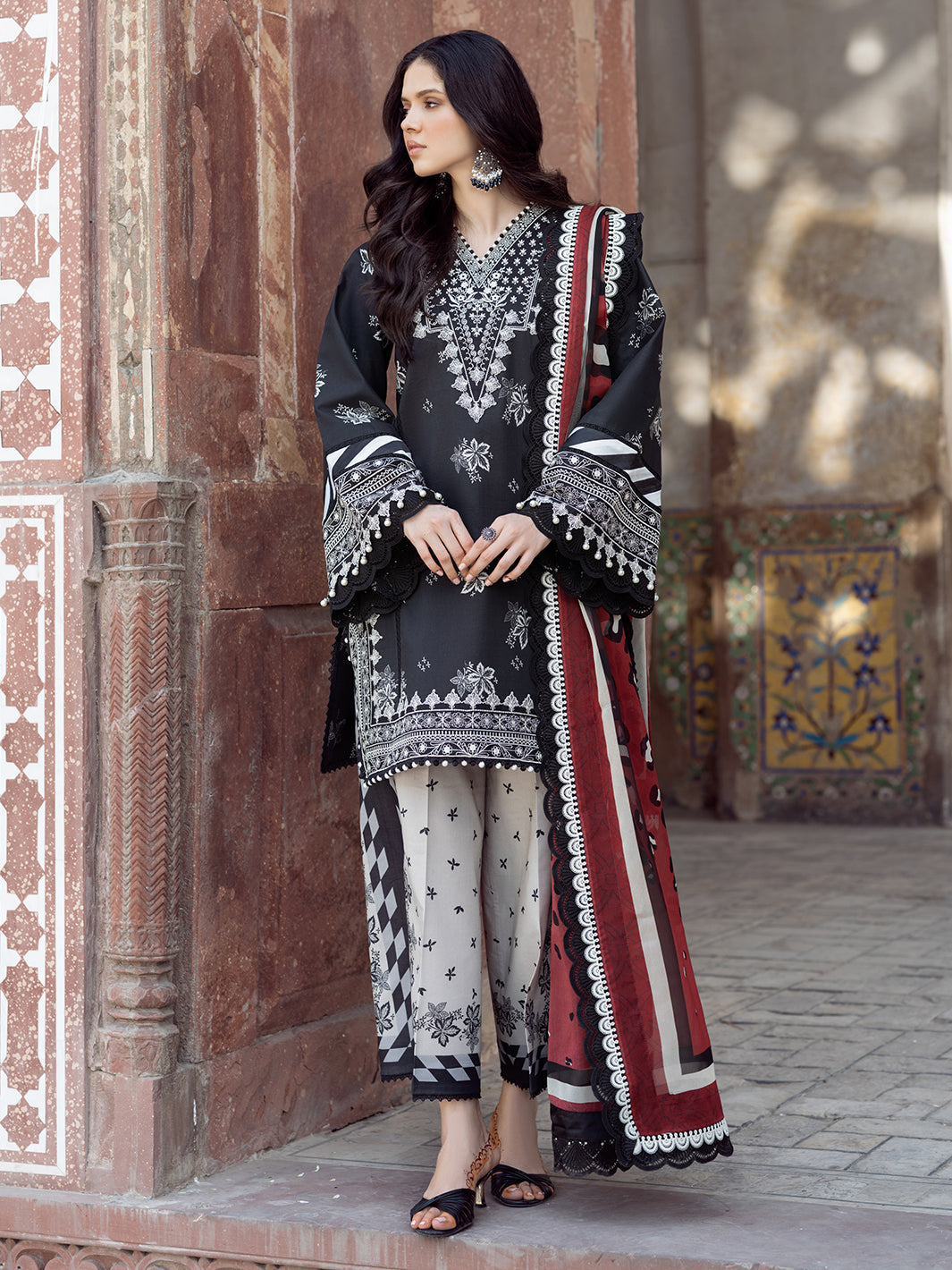 Bin Ilyas | Naqsh Naaz Luxury Lawn 25 | 2088 - A - Official Bin Ilyas stockist in UK - Sakeena London