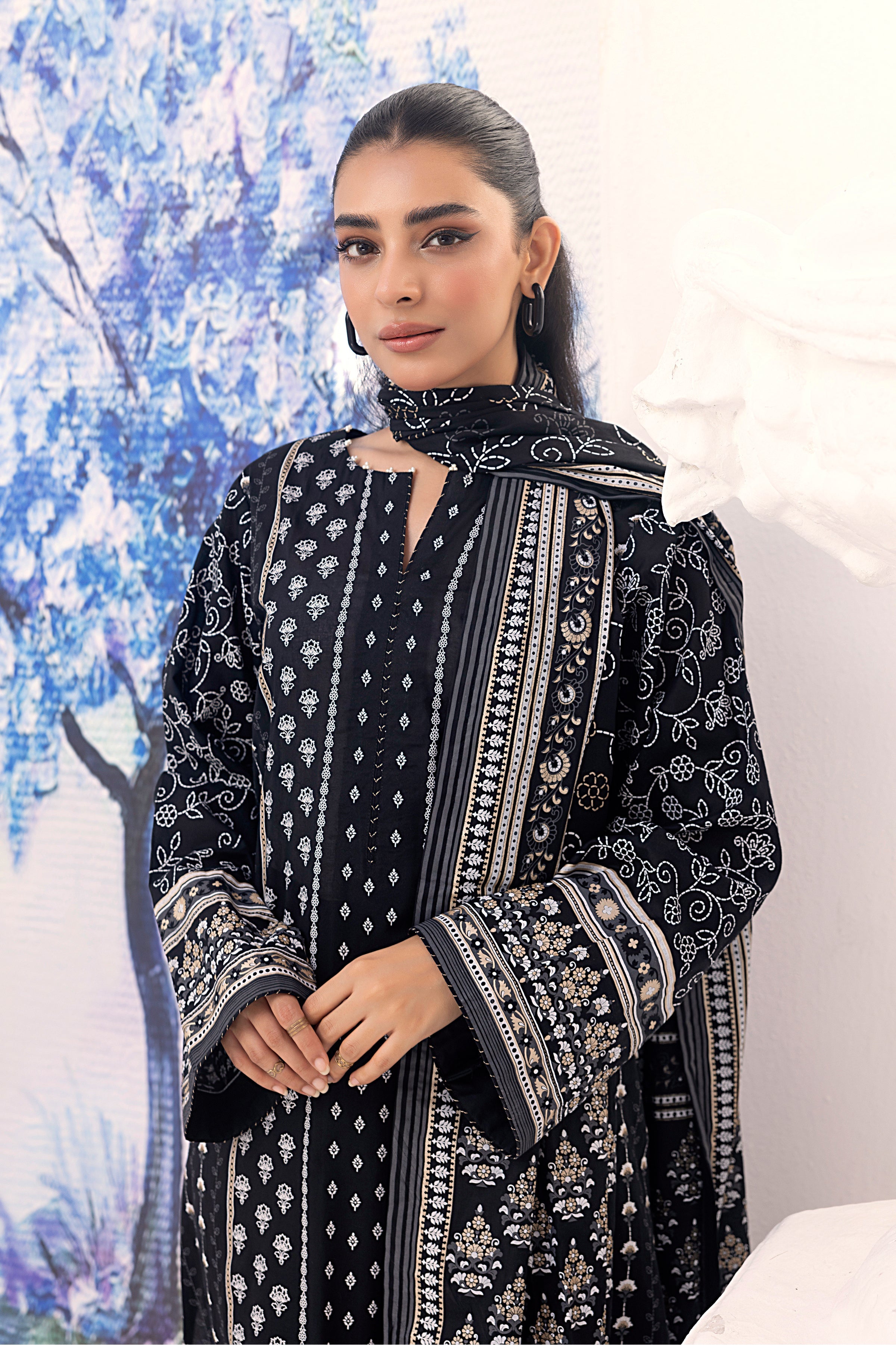 LSM | Winter Marina 24 | 0047 - Official LSM stockist in UK - Sakeena London
