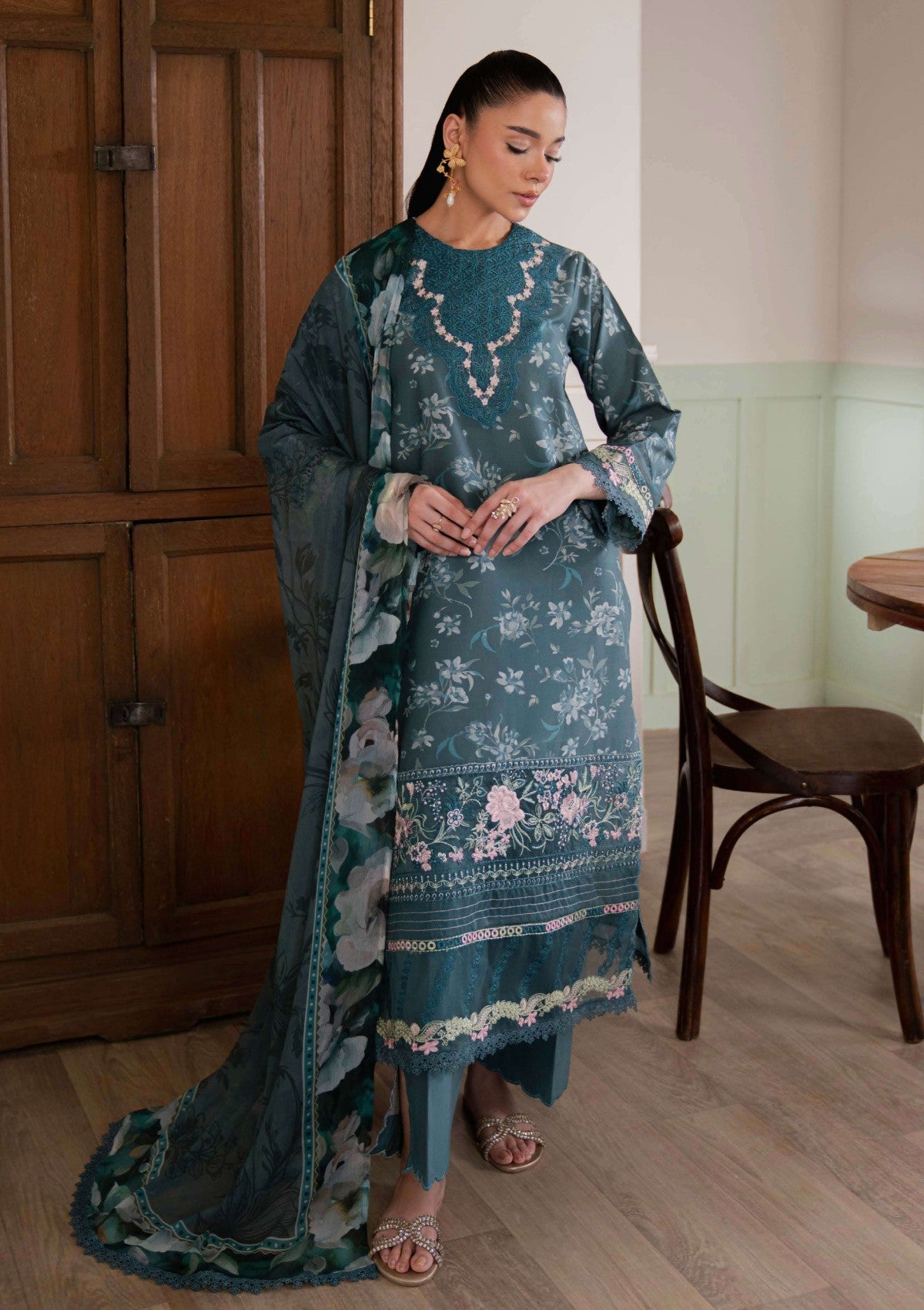 Lawn - Neeshay - Summer Lines 25 - Vol II - BOTANIC FLOW