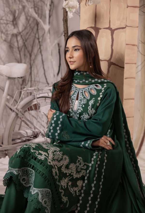 Humdum | Irina 26 | Irina-D10 - Official Humdum stockist in UK - Sakeena London