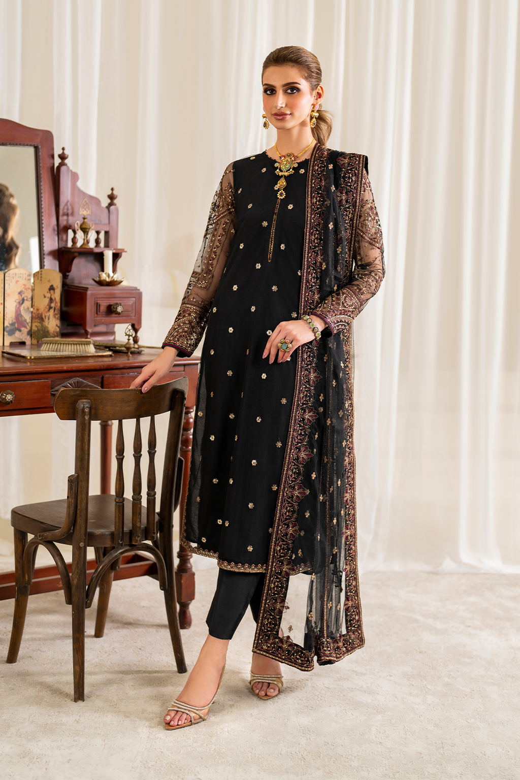 Iznik | Formal Wear | UE-288 - Official Iznik stockist in UK - Sakeena London