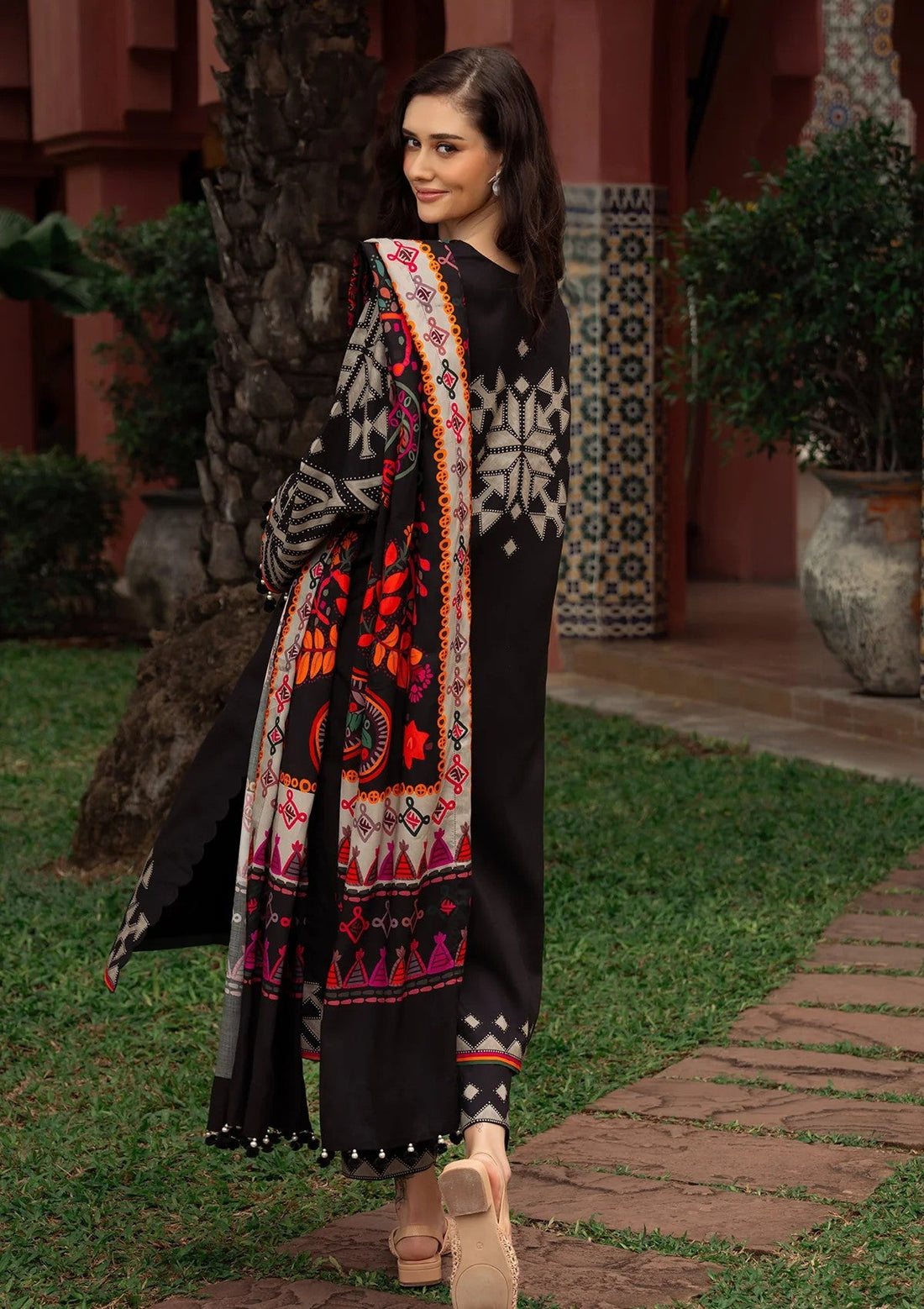 Winter - Charizma - C-Prints - Linen 25 - CPW5-06
