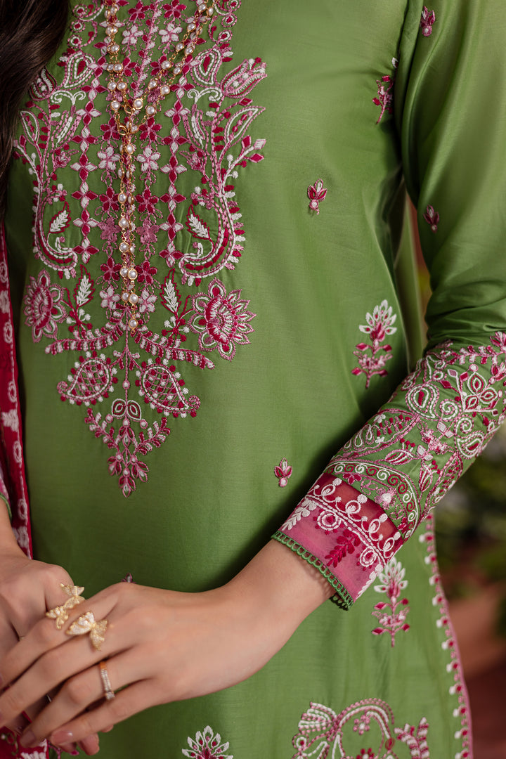 Batik | Aylin Festive Solids | Eirs - Official Batik stockist in UK - Sakeena London
