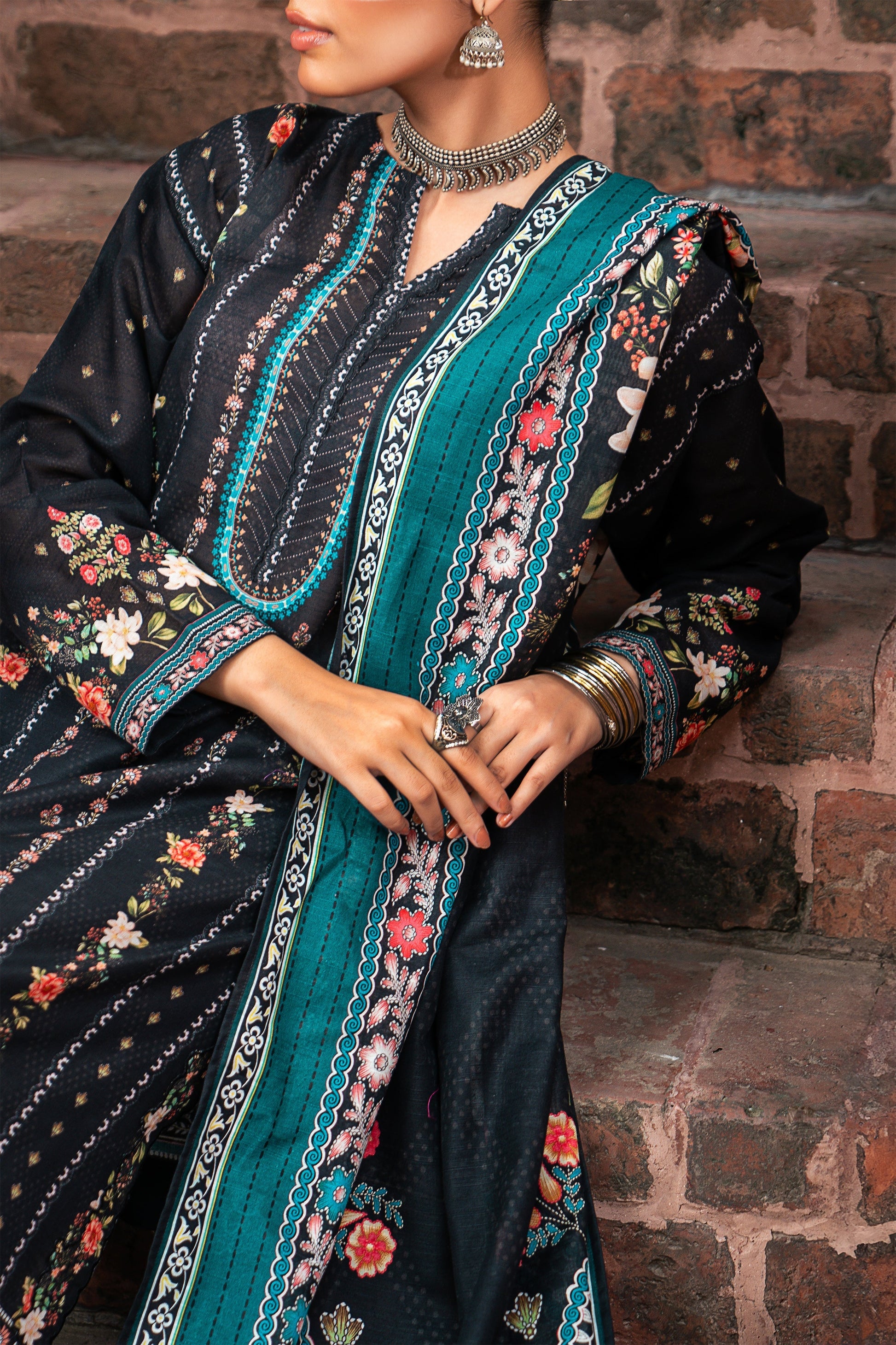 LSM | Winter Marina 24 | RL-0079 - Official LSM stockist in UK - Sakeena London