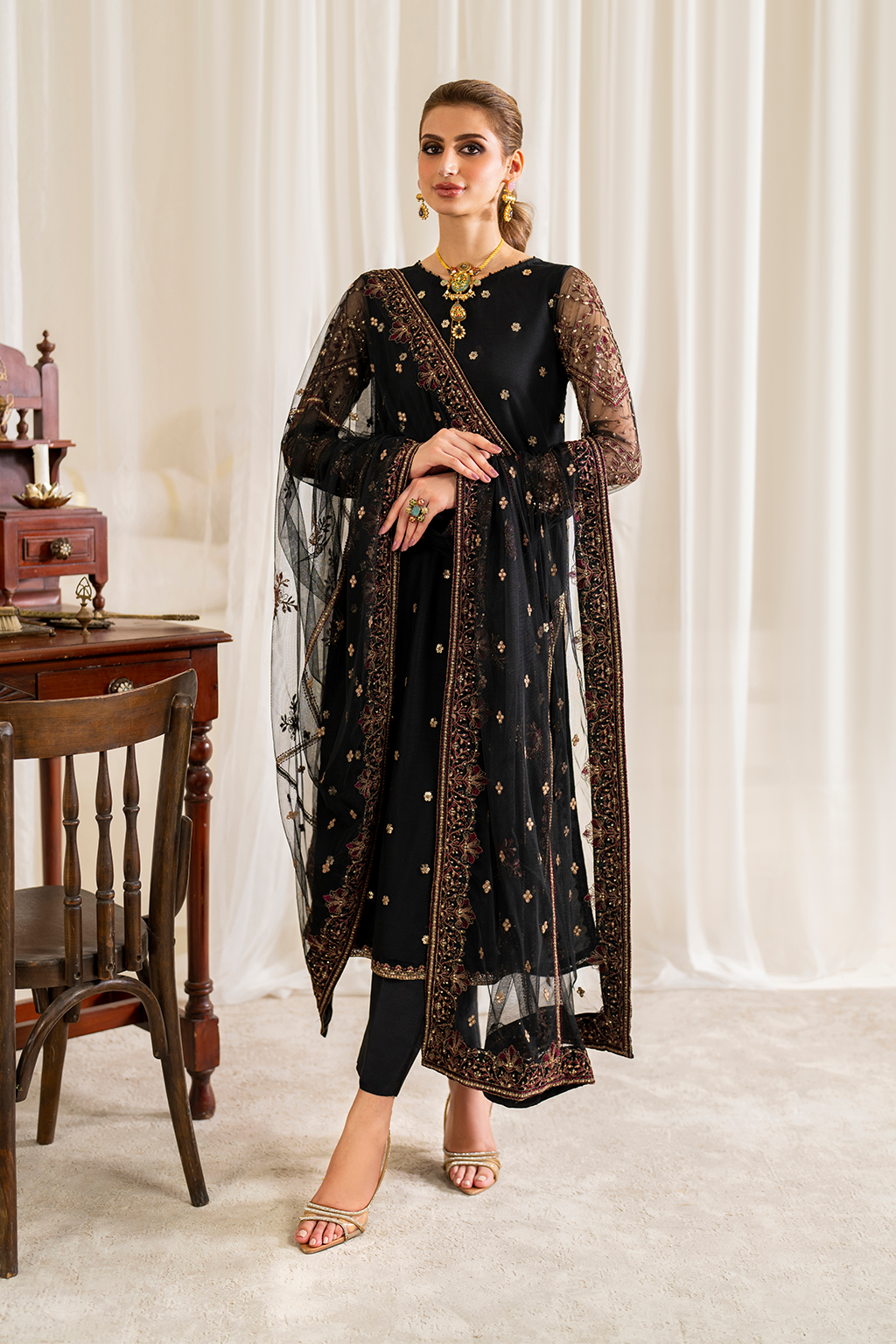Iznik | Formal Wear | UE-288 - Official Iznik stockist in UK - Sakeena London