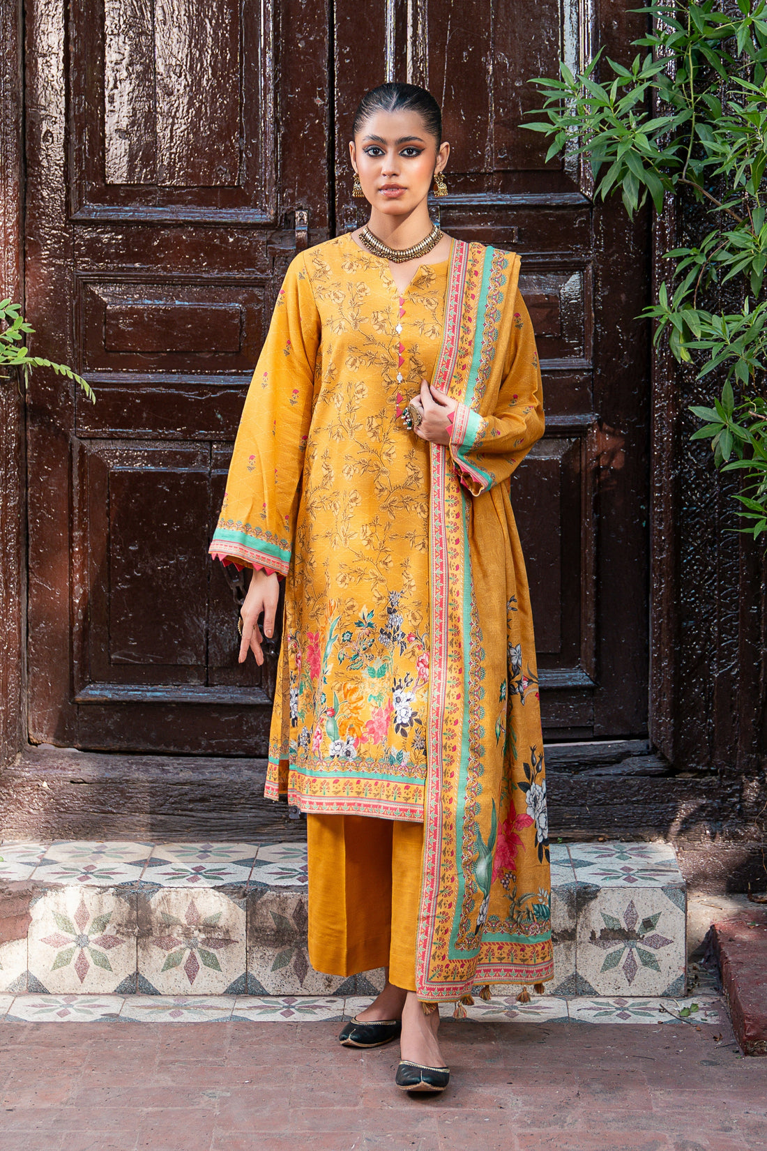 LSM | Winter Marina 24 | AR-0034 - Official LSM stockist in UK - Sakeena London