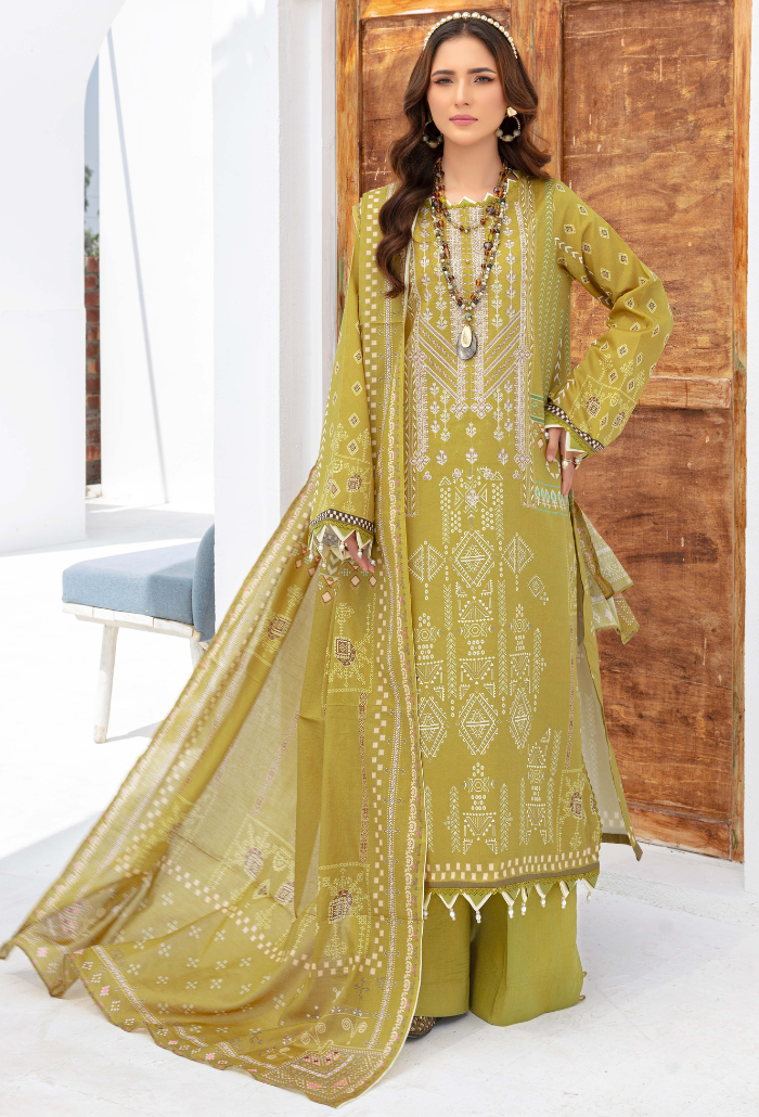 Humdum | Saira Bano Lawn 24 | D04 - Official HumDum stockist in UK - Sakeena London
