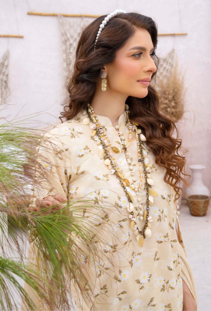 Humdum | Gardenia Lawn 24 | PLG 3 - D010 - Official HumDum stockist in UK - Sakeena London