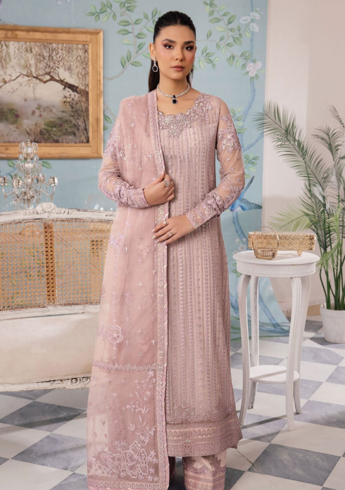 Formal Collection - Iznik - Chinon - ICC#39 - Bareen