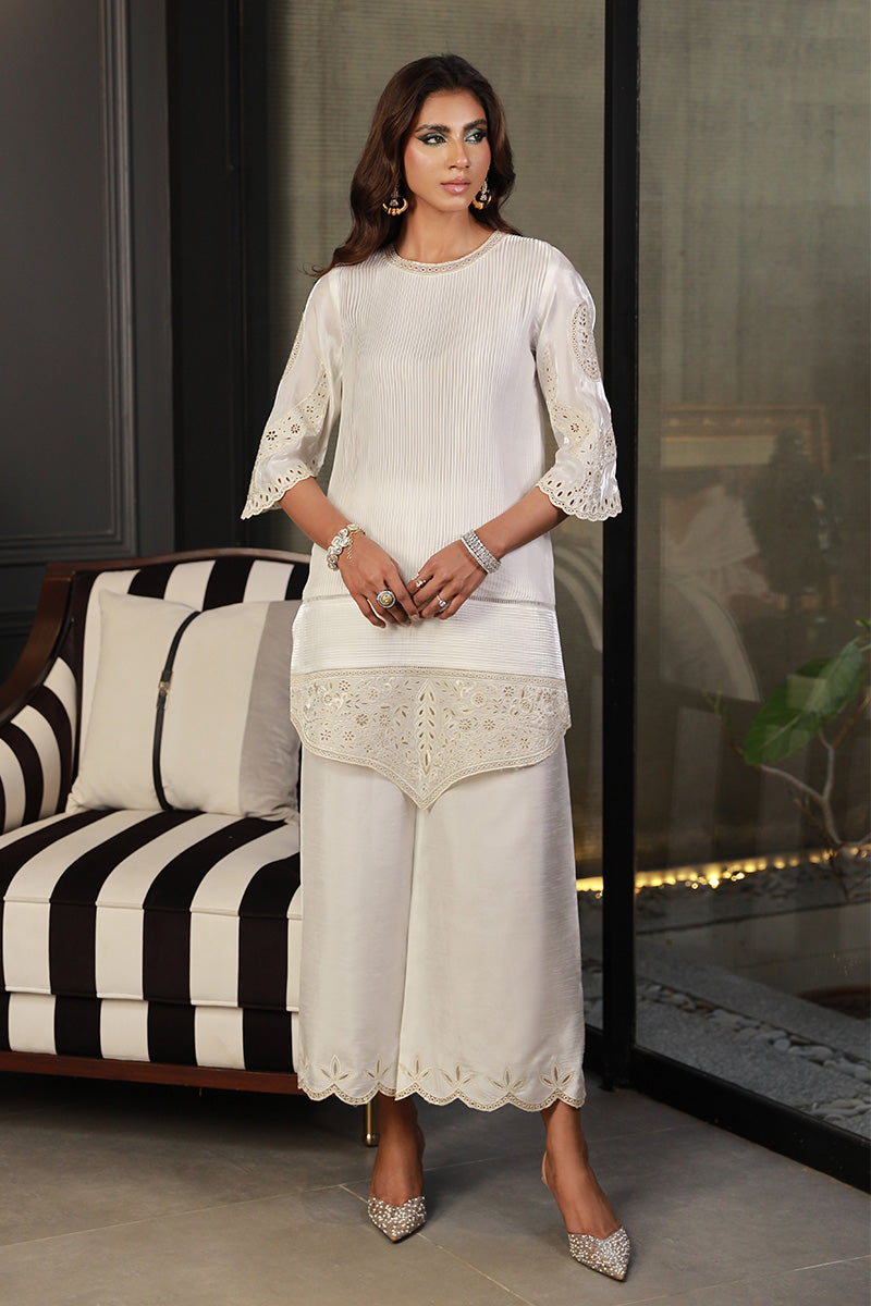 Wardha Saleem | Luxury Pret Traditional Wear | DALE - Official Wardha Saleem stockist in UK - Sakeena London