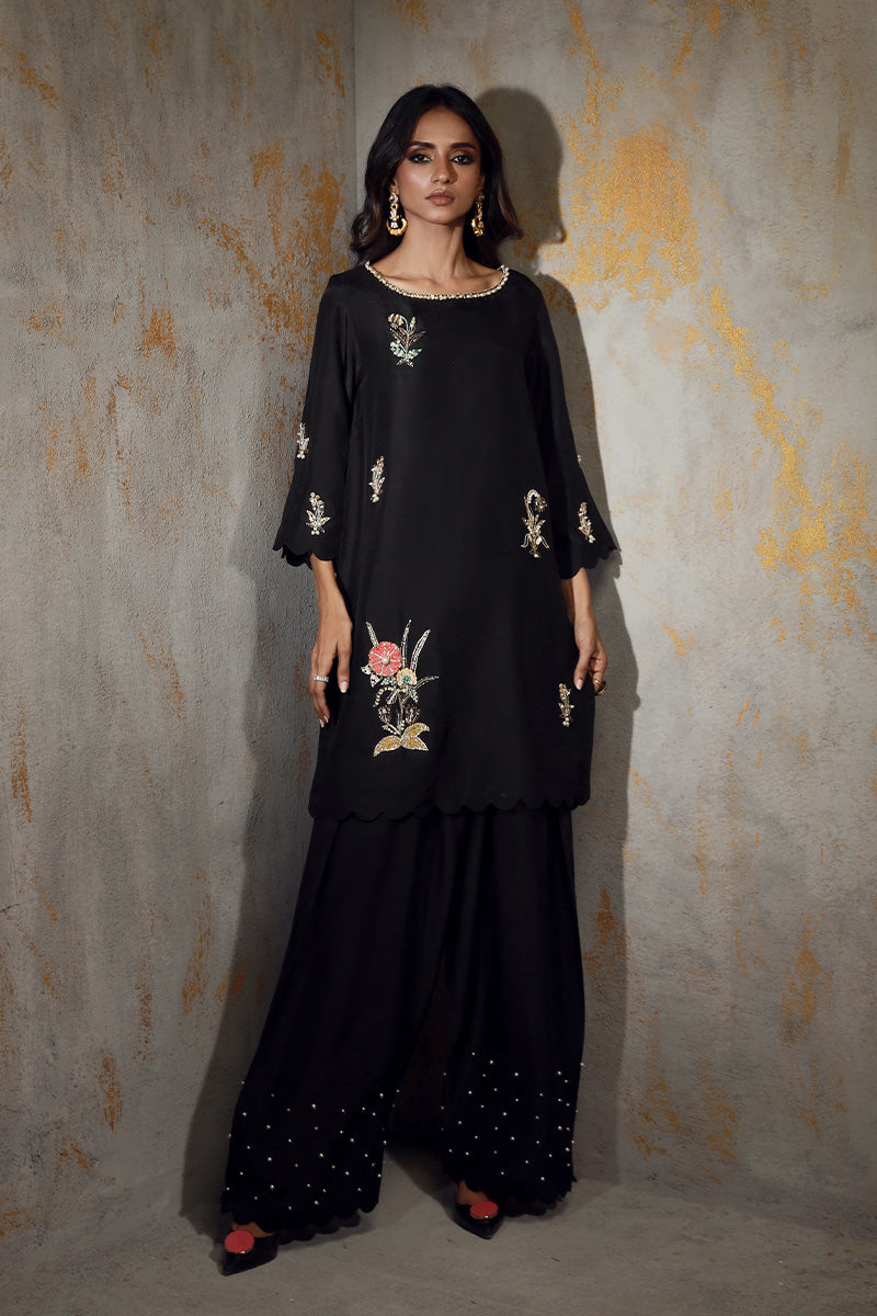 Wardha Saleem | Luxury Pret Fusion Wear | LEISHA - Official Wardha Saleem stockist in UK - Sakeena London