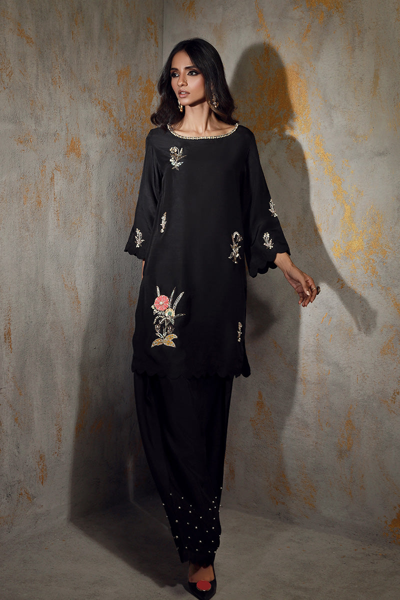Wardha Saleem | Luxury Pret Fusion Wear | LEISHA - Official Wardha Saleem stockist in UK - Sakeena London