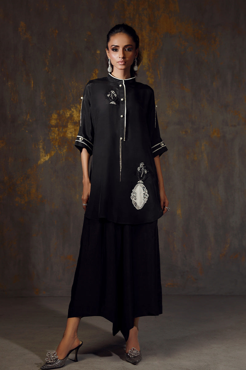 Wardha Saleem | Luxury Pret Fusion Wear | EVA - Official Wardha Saleem stockist in UK - Sakeena London