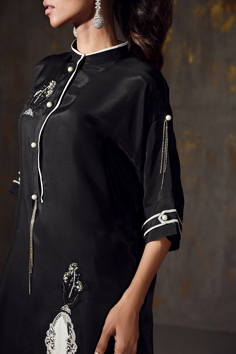 Wardha Saleem | Luxury Pret Fusion Wear | EVA - Official Wardha Saleem stockist in UK - Sakeena London
