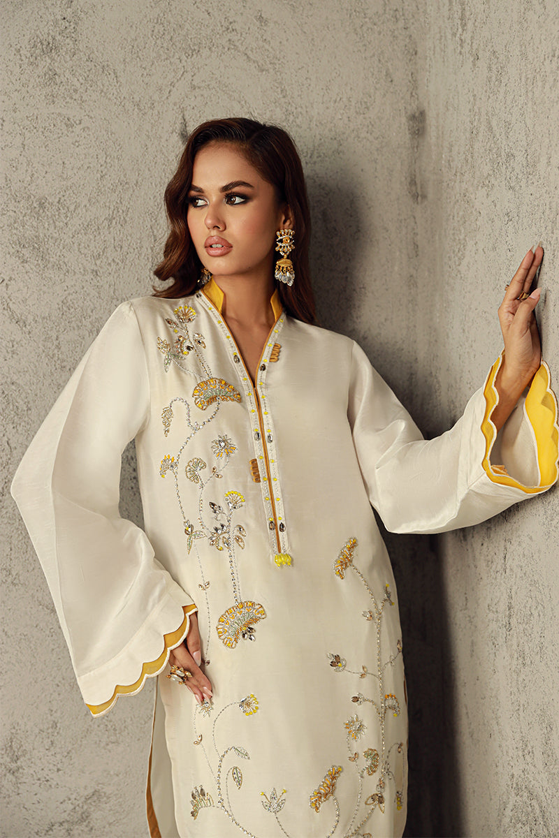 Wardha Saleem | Luxury Pret Traditional Wear | SUHA - Official Wardha Saleem stockist in UK - Sakeena London