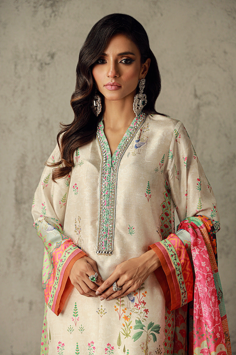 Wardha Saleem | Luxury Pret Traditional Wear | SARA - Official Wardha Saleem stockist in UK - Sakeena London