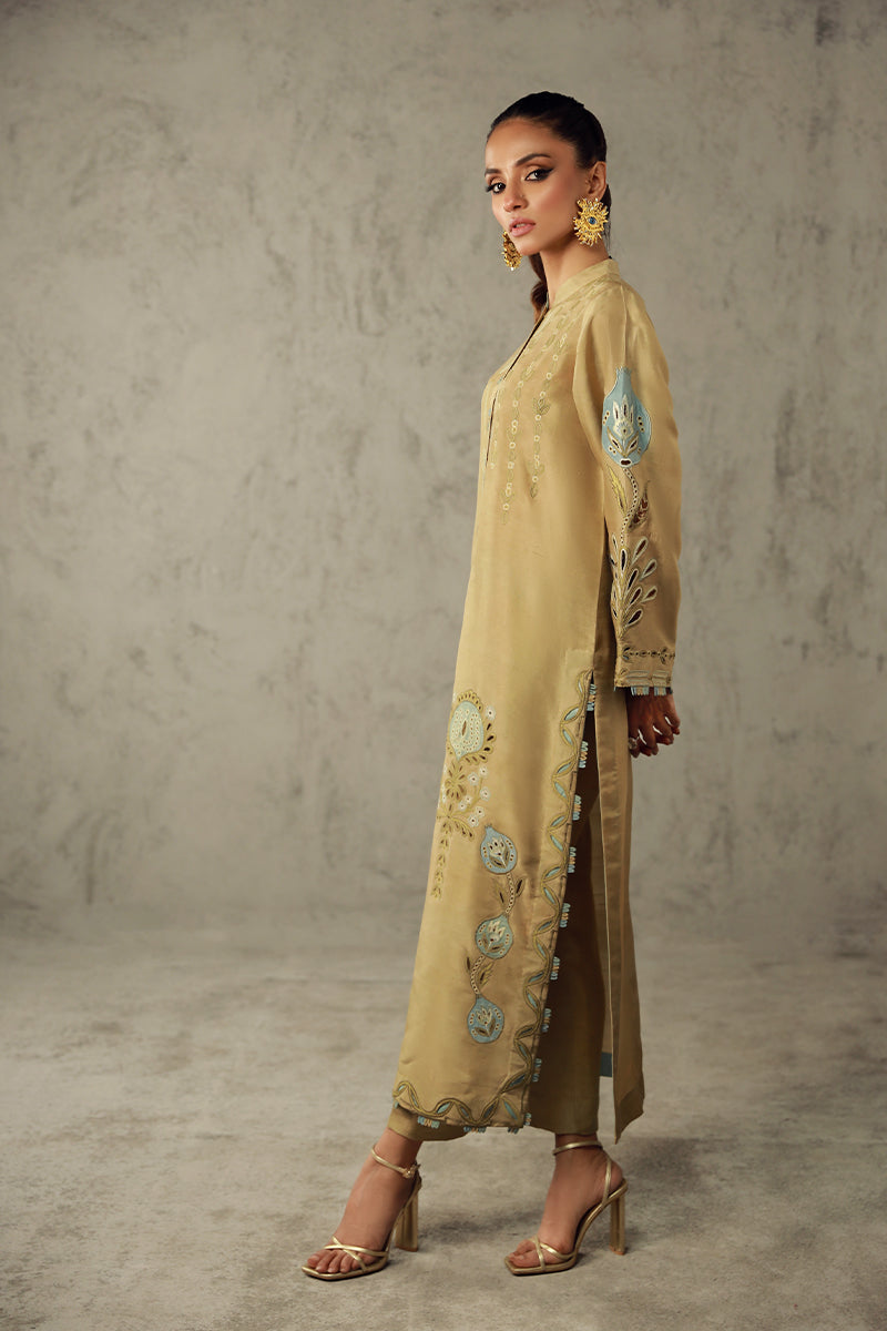 Wardha Saleem | Luxury Pret Traditional Wear | AMANI - Official Wardha Saleem stockist in UK - Sakeena London