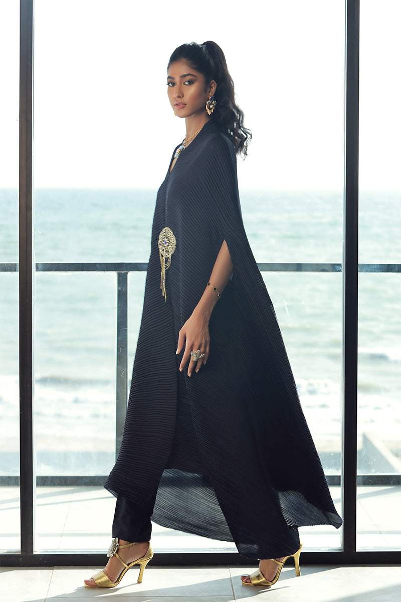 Wardha Saleem | Luxury Pret Fusion Wear | NAOMI (2PC) - Official Wardha Saleem stockist in UK - Sakeena London