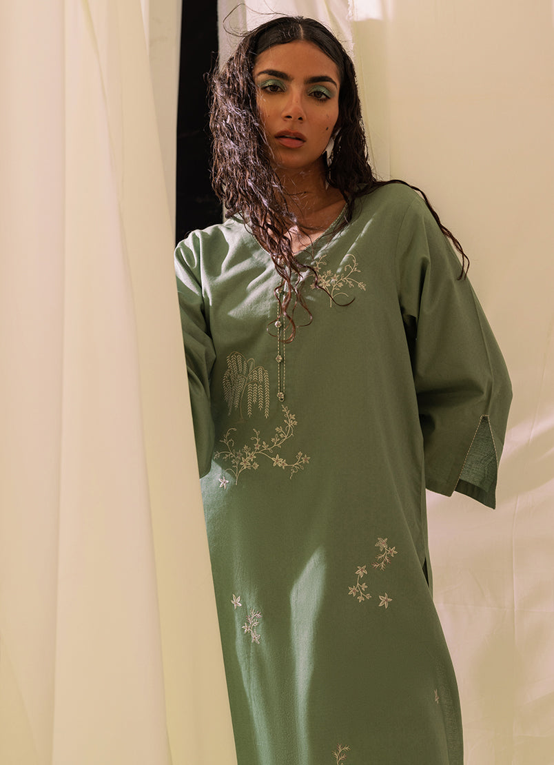 Image | Spring Basics 25 | IJSE-214048-12591 - Official Image stockist in UK - Sakeena London