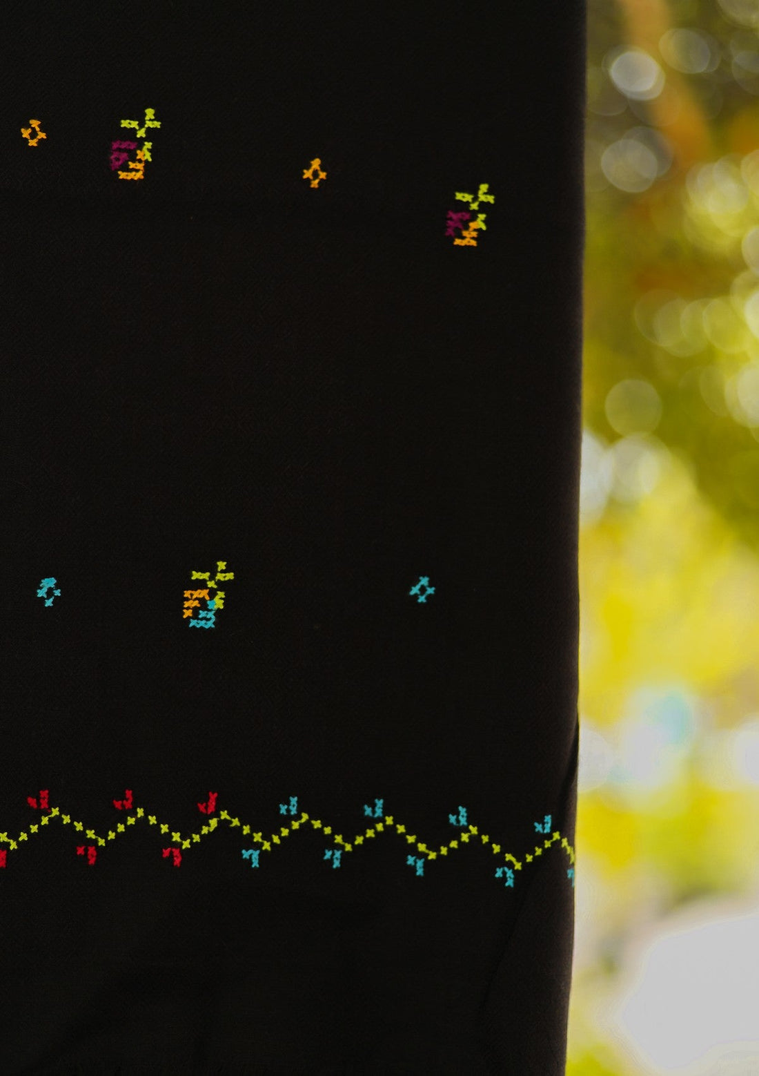 Wool Needle Work Shawl D - 56 - Black