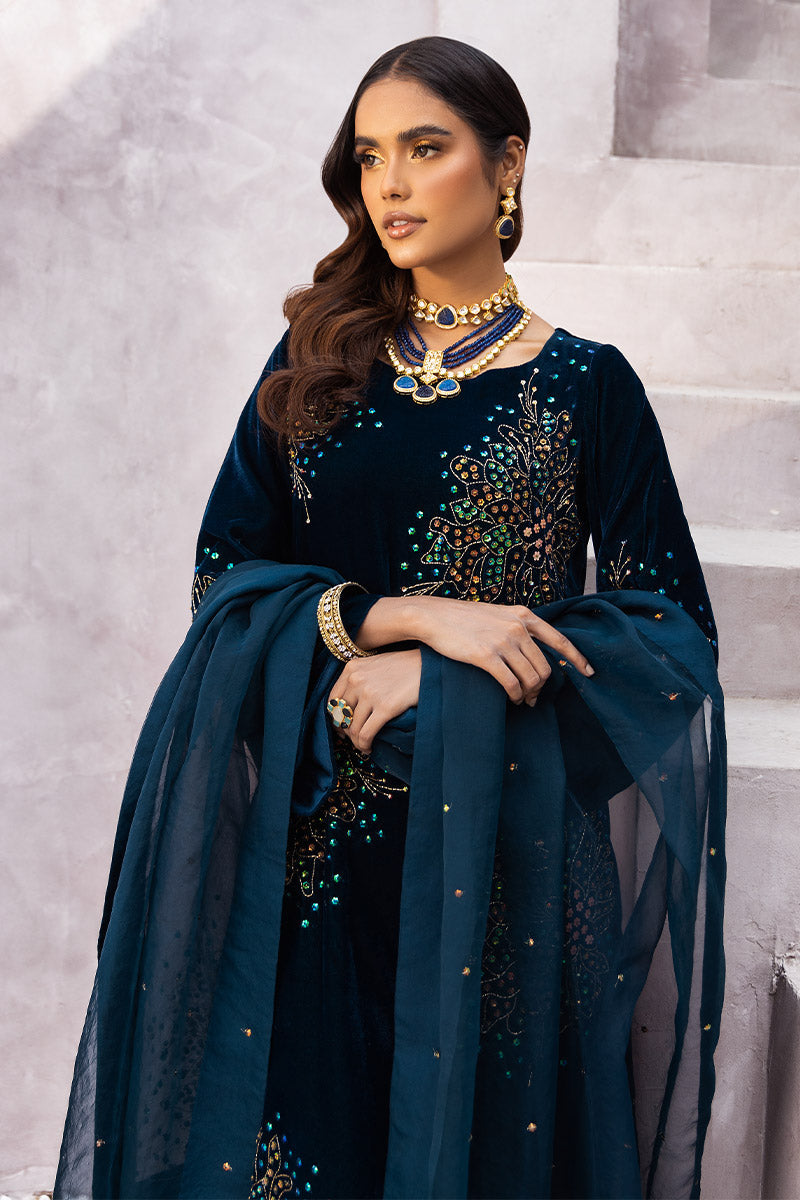Chic Opicial | Velveteen Luxury Fall Collection | Zaira - Official Chic Opicial stockist in UK - Sakeena London