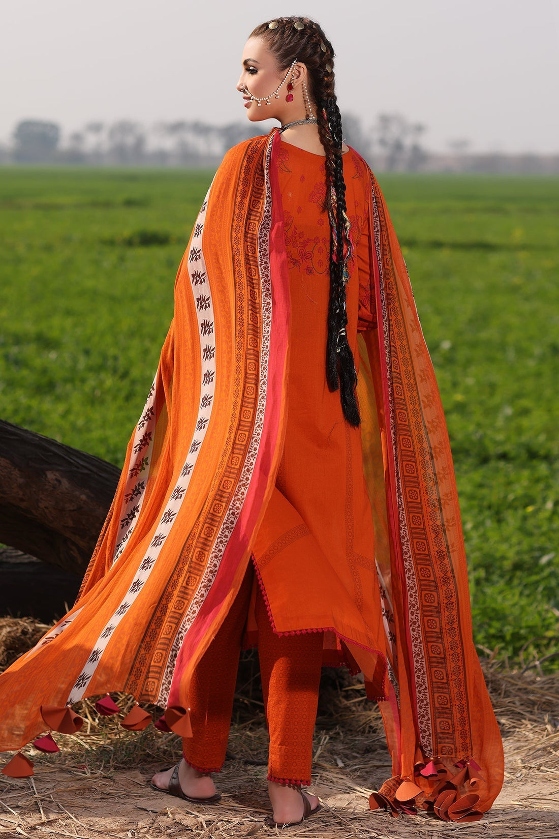 Charizma | Lawn Collection 24 | SP4-06 - Official Charizma stockist in UK - Sakeena London