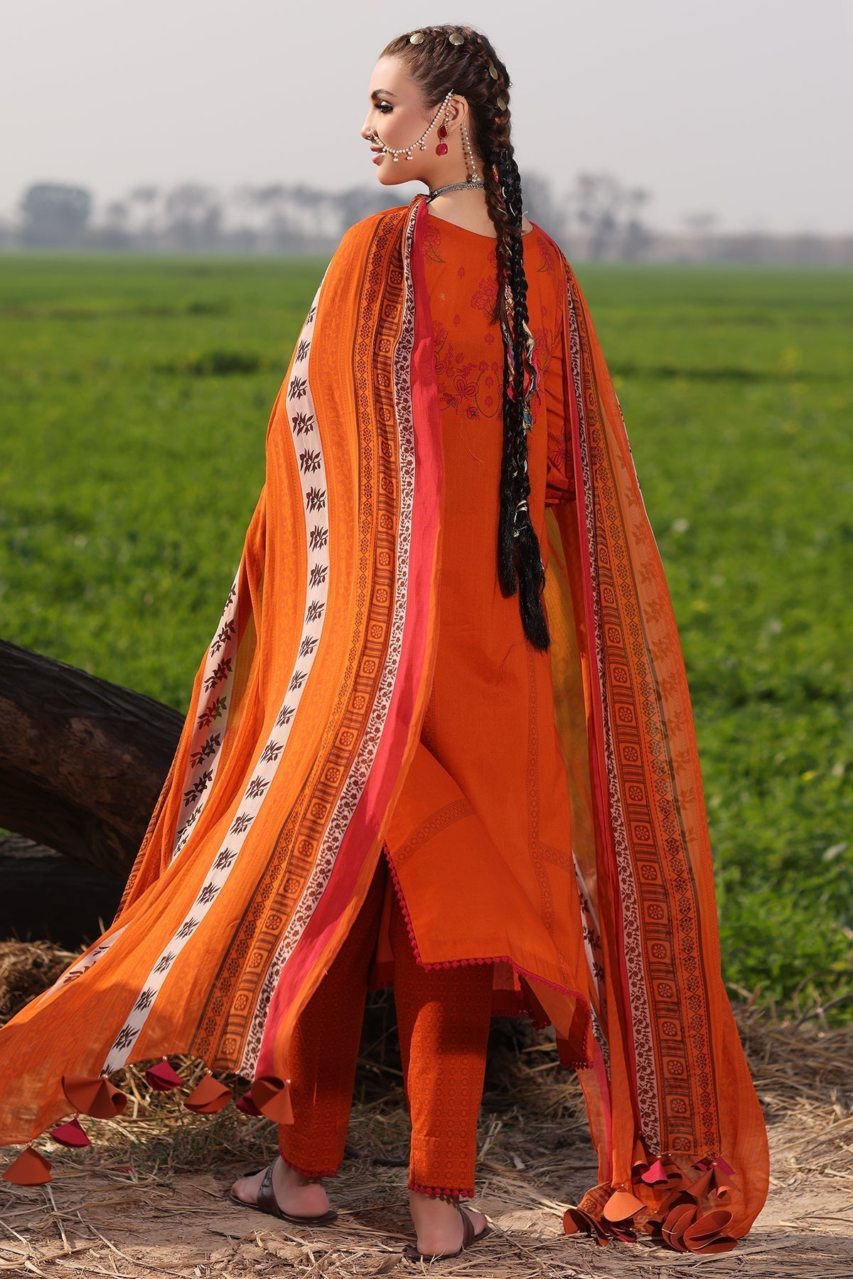 Charizma | Lawn Collection 24 | SP4-06 - Official Charizma stockist in UK - Sakeena London