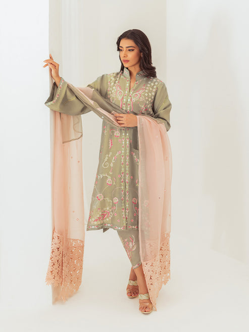 Farah Zubair | Luxury Pret | Zar - Official Farah Zubair stockist in UK - Sakeena London