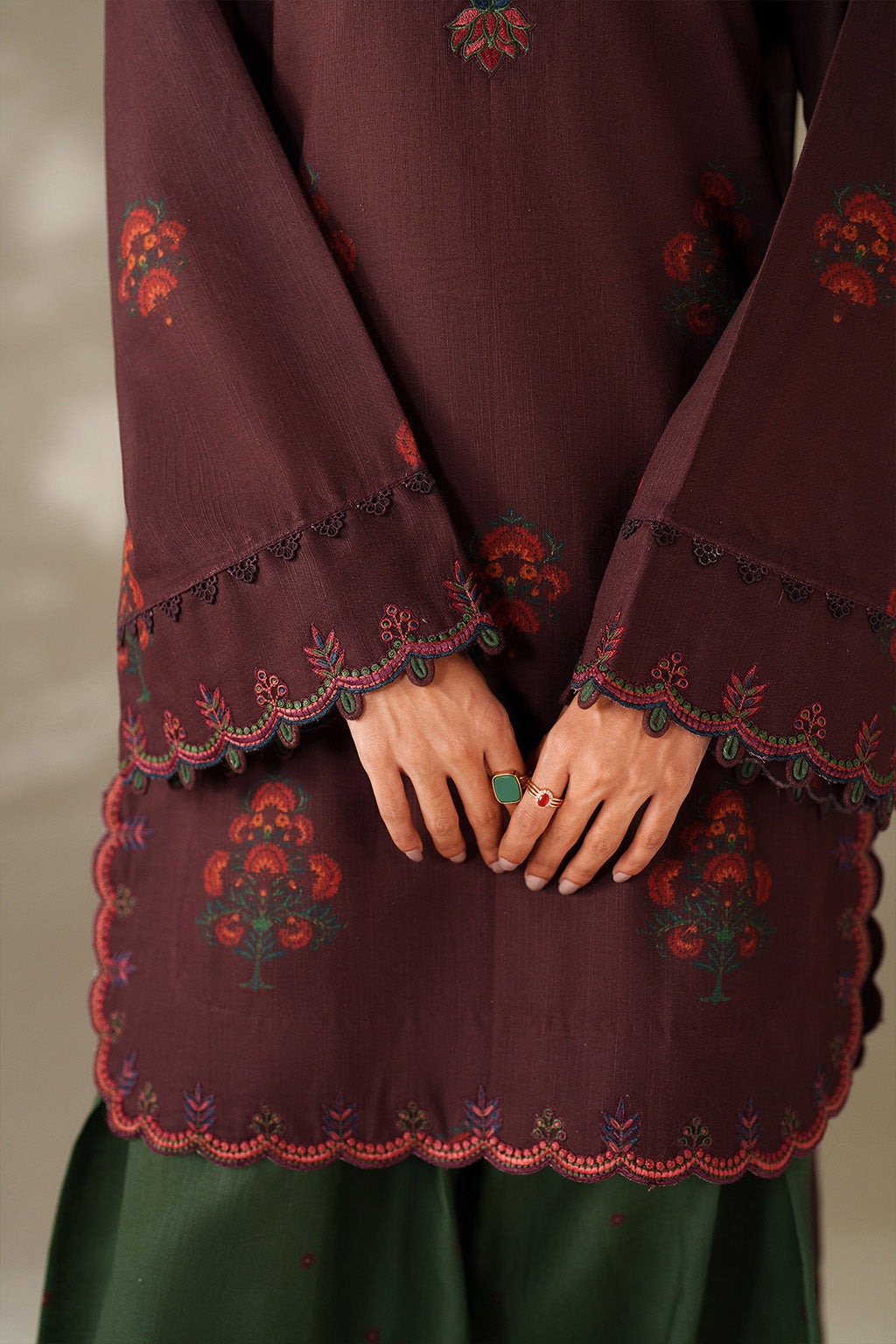 Iznik | Winter Chapter 25 | UE-562 Printed Khaddar - Official Iznik stockist in UK - Sakeena London