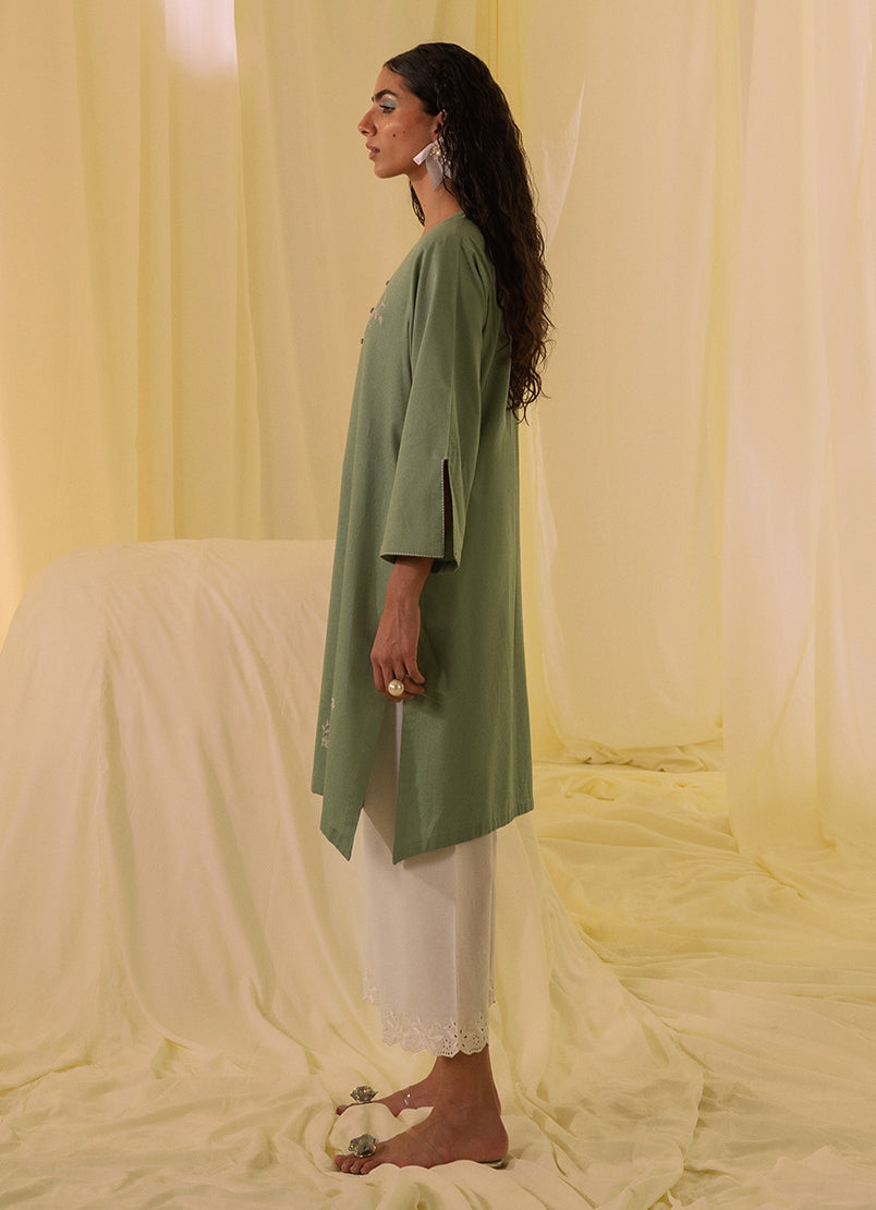 Image | Spring Basics 25 | IJSE-214048-12591 - Official Image stockist in UK - Sakeena London