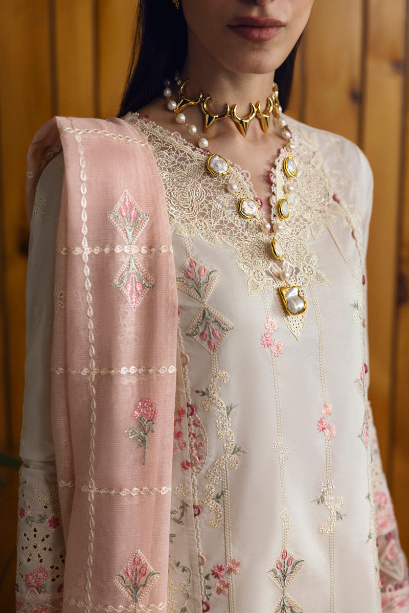 Qalamkar | Qlinekari Lawn | DC-07 Tyrah - Official Qalamkar stockist in UK - Sakeena London