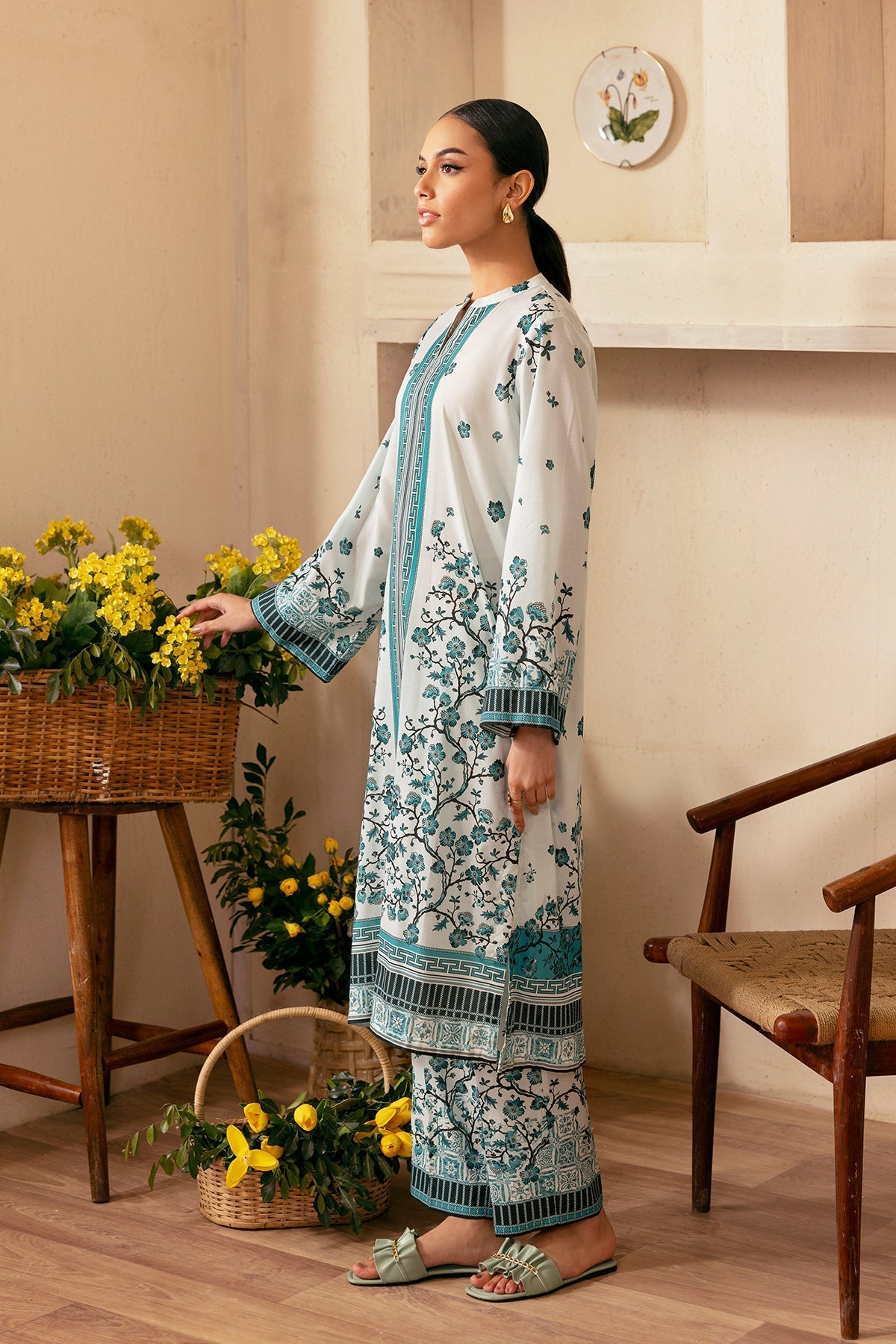Sahar | Selene 25 | Fleur Royale - Official Sahar stockist in UK - Sakeena London