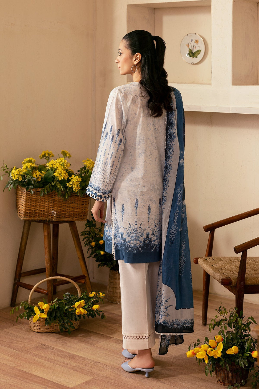 Sahar | Selene 25 | Sapphire Petal - Official Sahar stockist in UK - Sakeena London