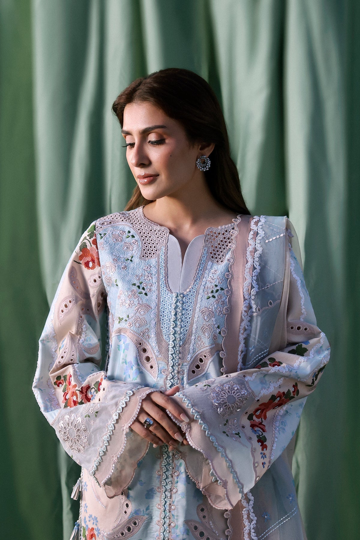 Afrozeh | A Lawn 26 | EIRENE