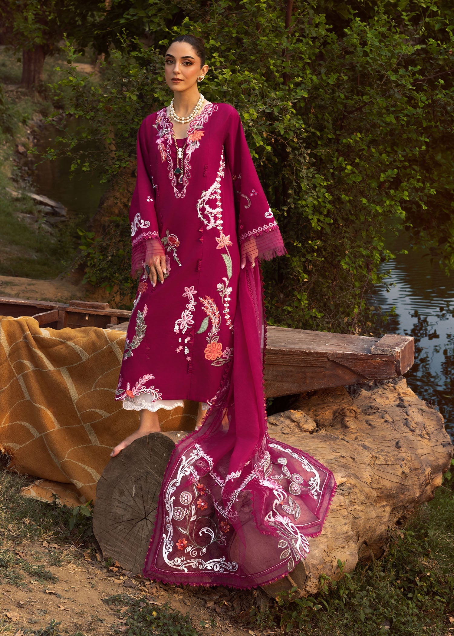 Crimson | Tasawar 25 | MIRROR GARDEN - D3A - Official Crimson stockist in UK - Sakeena London